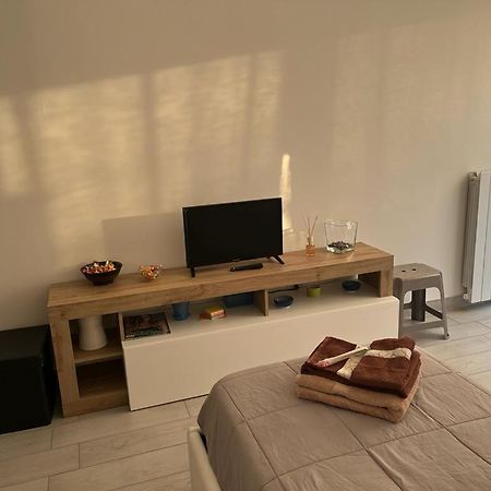 Einaudi Apartment Cologno Monzese Exterior photo