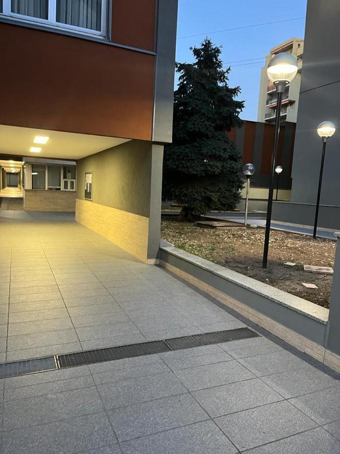 Einaudi Apartment Cologno Monzese Exterior photo